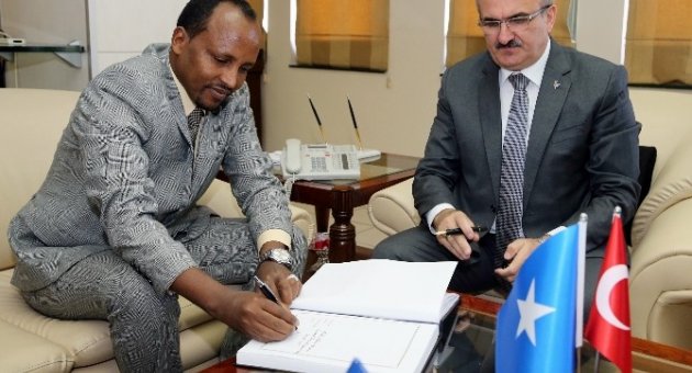Somali Valisinden Bursa Valisine Ziyaret