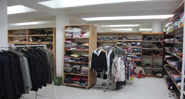 Sosyal Market Yeni Yerine Taşındı
