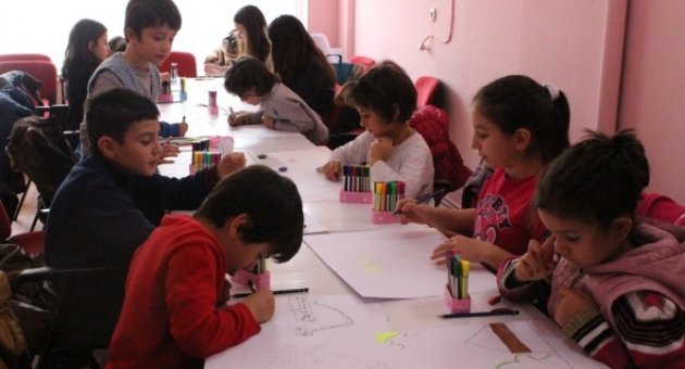 Sosyal Yaşam Evleri’nde Atölye Çalışmaları Devam Ediyor