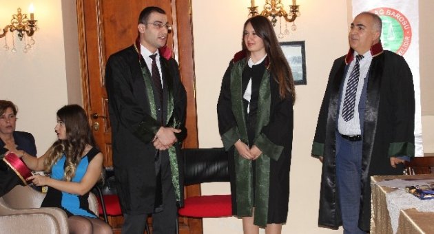 Stajlarını Başarıyla Tamamlayan 10 Avukat Sertifikalarına Kavuştu