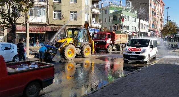 Su Patlağı Vatandaşa Yaradı