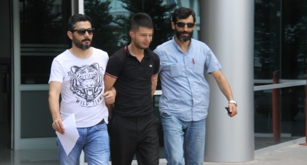 Suçüstü Yakalanan Uyuşturucu Satıcısı Tutuklandı