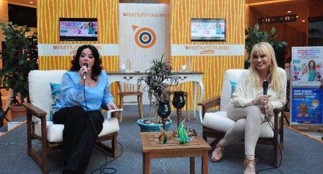 Suda Ve Aydoğan Anneler Gününde Ziyaretçilerle Buluştu