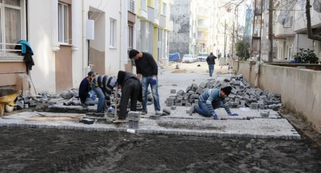 Süleymanpaşa Altınona Mahallesi’nde Yol Yapım Çalışmaları Devam Ediyor