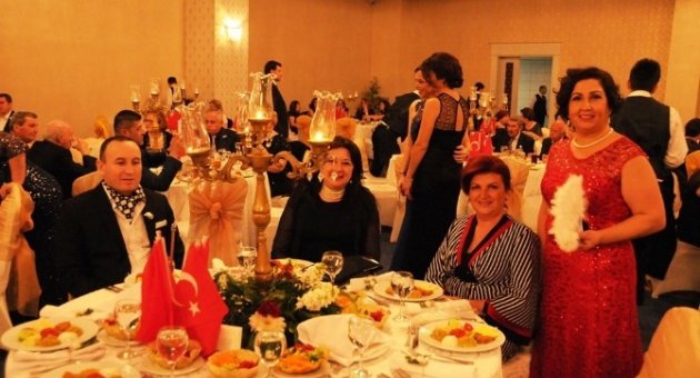 Süleymanpaşa Belediyesi Başkan Yardımcısı Gülferah Güral Yardımseverlerle Buluştu
