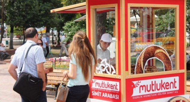 Süleymanpaşa Belediyesi’nin Simit Arabaları Vatandaşı Memnun Etti
