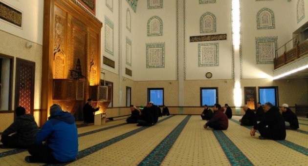 Sunrooflu Camide Sabah Namazından Sonra Çorba İkramı
