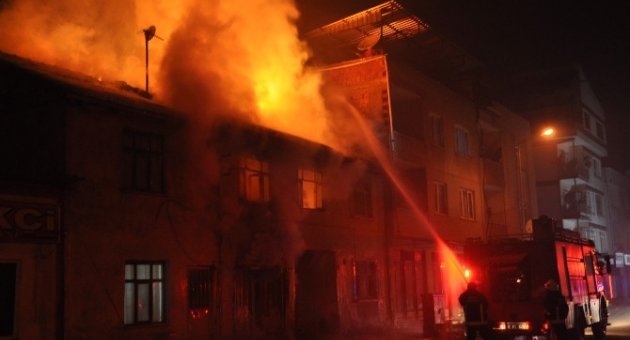 Suriyeli Gazi Ve Ailesinin Evi Kül Oldu