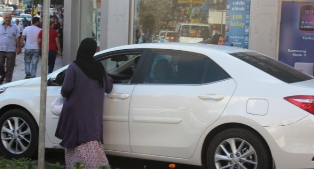Suriyeli Göçmenler Tekirdağ’da Dileniyor