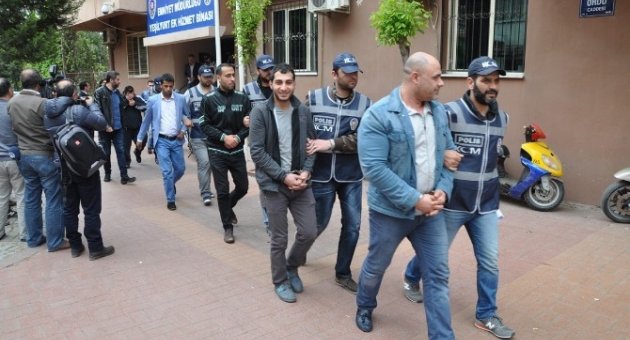 Suriyeli Kaçak Göçmen Şebekesi Çökertildi