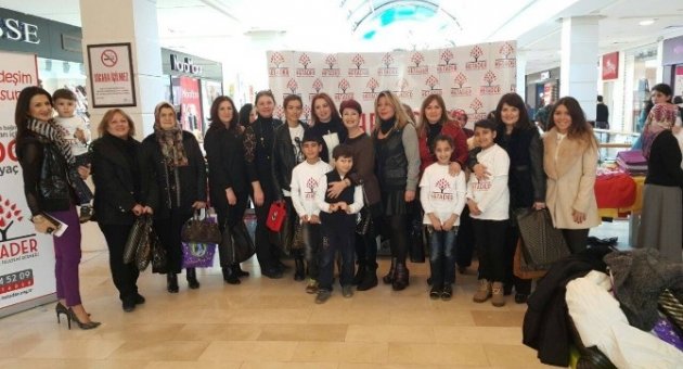 Talesemi Hastası Çocuklara Karne Hediyesi İçin Kermes