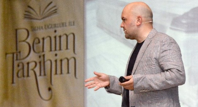 Talha Uğurluel Balıkesir’de Öğrencilerle Buluştu