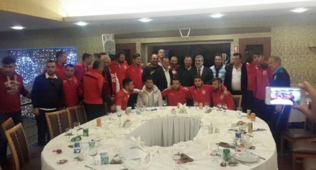 Taner Yıldız’dan Balkes’e Yemek