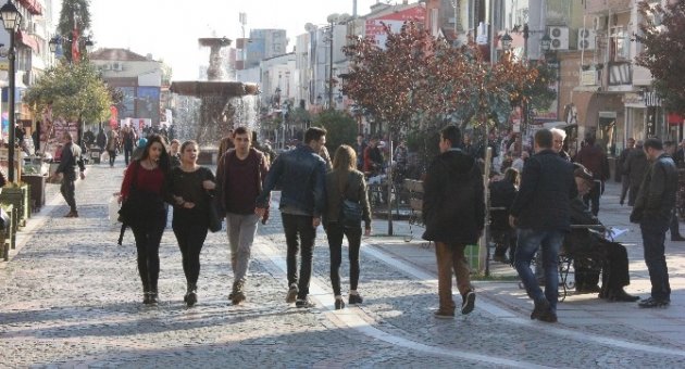 Tapdk’ın ‘yılbaşı Sepeti’ Kararını Edirneliler Yorumladı