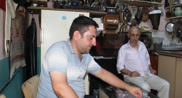 Tarih Kokan Eşyalar Arasında Çay Keyfi