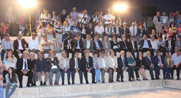 Tarihi Tunca Köprüsü Işıl Işıl Oldu