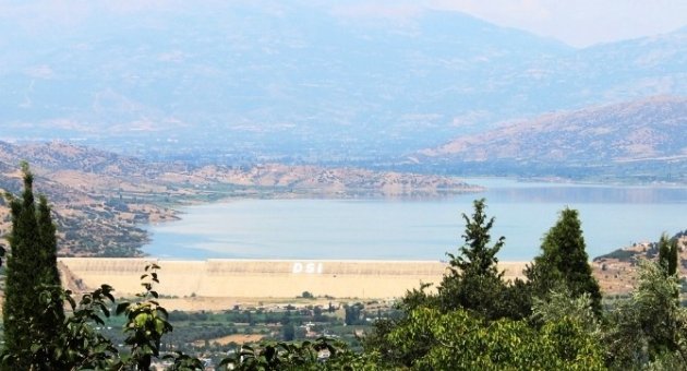 Tarımsal Sulama Beydağ Barajı’nın Doluluk Oranını Düşürdü