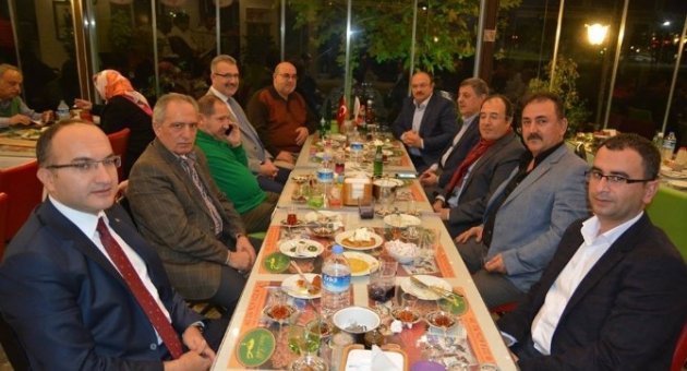 Tavacı Refikten Belediyespor’a Moral Yemeği