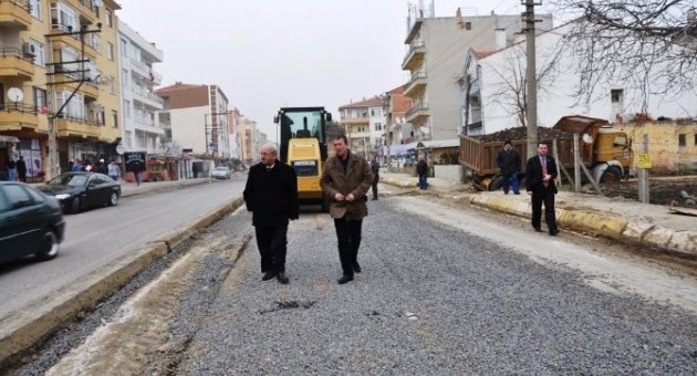 Tekirdağ Büyükşehir Belediye Başkanı Kadir Albayrak Altınova Mahallesi’nde İncelemelerde Bulundu