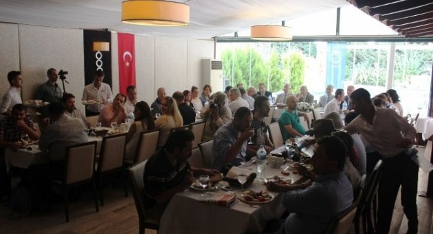Tekirdağ Büyükşehir Belediye Başkanı Kadir Albayrak, Basın Mensupları İle Bir Araya Geldi