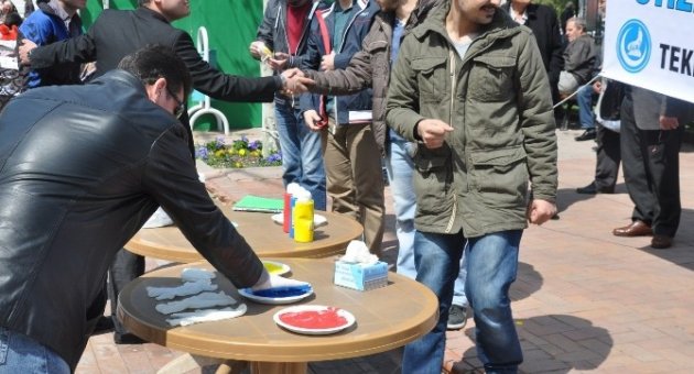 Tekirdağ Ülkü Ocaklarından ’boyalı Eller Otizmin Farkında’ Etkinliği