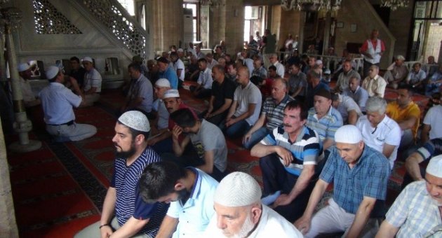 Tekirdağ’da 9. Cumhurbaşkanı Merhum Demirel İçin Mevlit Okutuldu