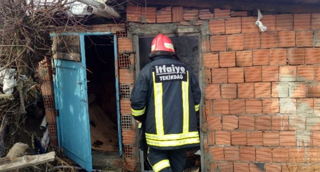 Tekirdağ’da Baraka Yangını