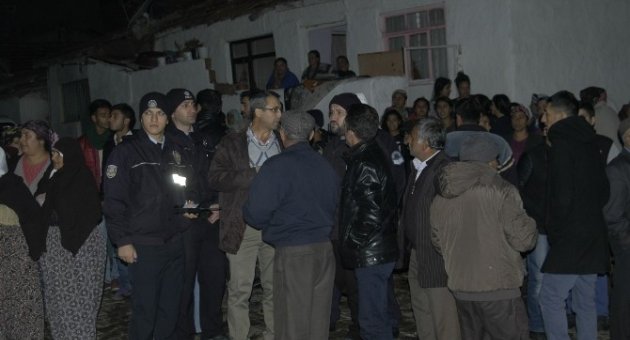 Tekirdağ’da Bir Evde Çıkan Yangın, Mahalleyi Sokağa Taşırdı