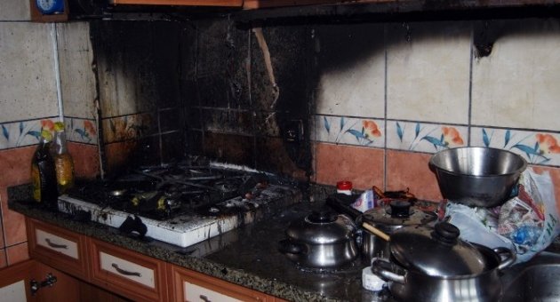 Tekirdağ’da Bir Evin Mutfağında Çıkan Yangın Paniğe Sebep Oldu
