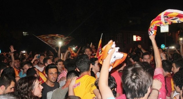 Tekirdağ’da Galatasaray’ın Şampiyonluk Kutlaması