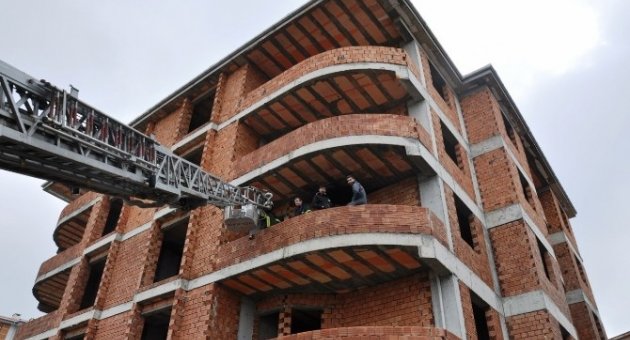 Tekirdağ’da İnşaatta Çıkan Yangın Korkuttu