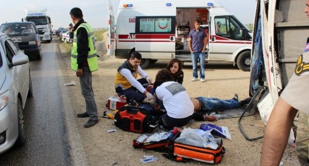 Tekirdağ’da İşçi Servisi İle Beton Kamyonu Çarpıştı: 1 Ölü, 16 Yaralı