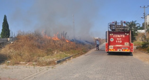 Tekirdağ’da Otluk Alanda Yangın