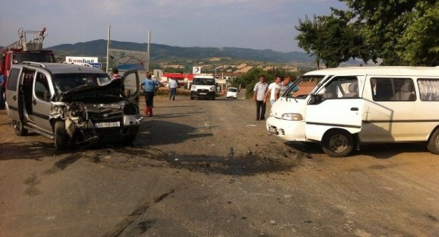 Tekirdağ’da Trafik Kazası: 4 Yaralı