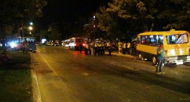 Tekirdağ’da Yolcu Alımı Sırasında 2 Minibüs Çarpıştı: 6 Yaralı