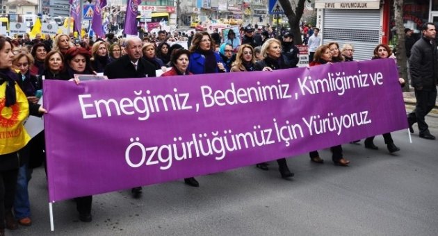 Tekirdağlılar Kadına Şiddete Karşı Yürüdü
