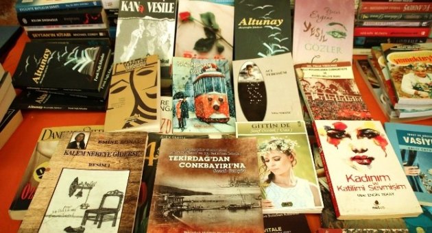 Tekirdağlılar Şair Ve Yazarlara Sahip Çıkıyor