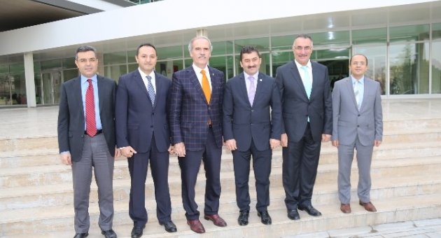 Teknik Üniversite Büyükşehir Himayesinde