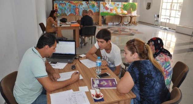 Tercih Danışma Merkezi Edremit’te Hizmete Girdi