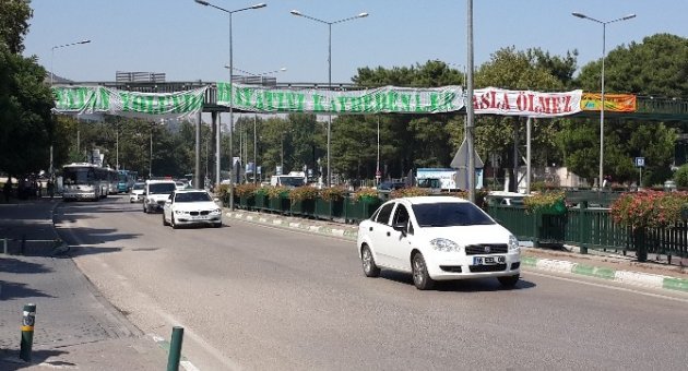 Texas’tan Teröre Pankartlı Tepki