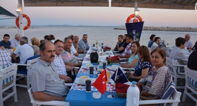Ticaret Borsası Üyeleri İftar Yemeğinde Buluştu