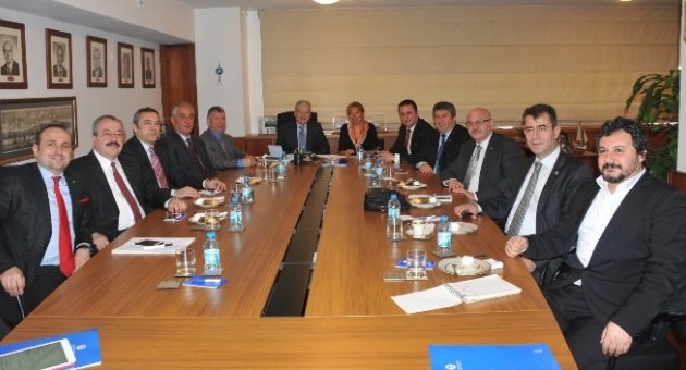 Ticaret Ve Sanayi Şurası’nda İzmir Sözcüsü Adnan Saka Olacak