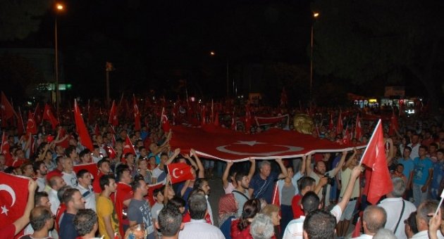 Tire Teröre Karşı Tek Yürek Oldu