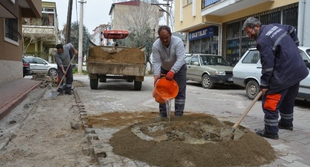 Torbalı Yollarına 20 Bin Ton Asfalt
