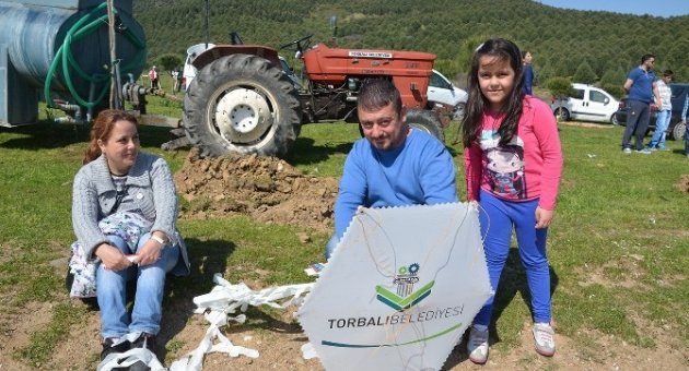 Torbalı’da Uçurtmalar, Lösemili Çocuklar İçin