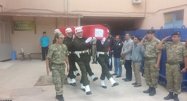 Trafik Kazasında Şehit Olan Teğmenin Cenazesi Ankara’ya Gönderildi