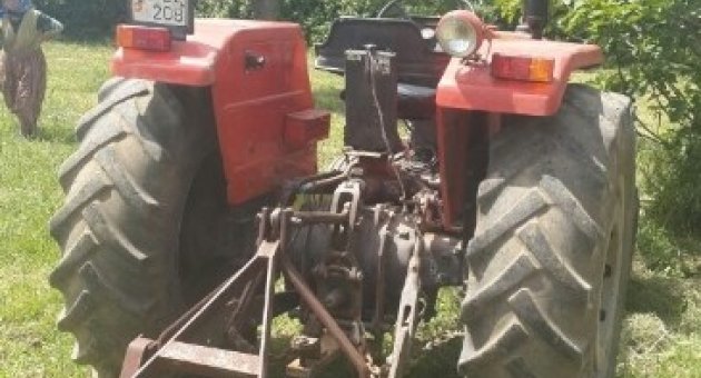 Traktörün Altında Kalan Adam Sağ Kurtuldu