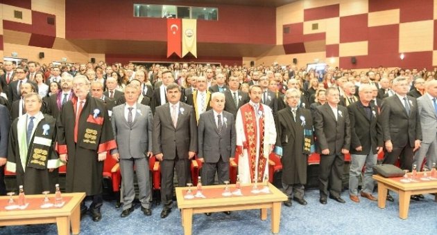 Trakya Üniversitesi Akademik Yılı Açılış Töreni Yapıldı