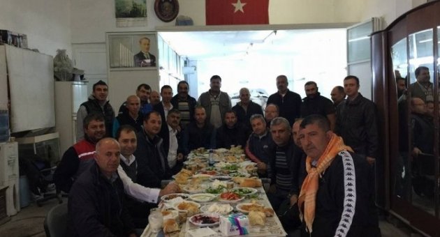 Tuna, Sanayi Esnafıyla Kahvaltıda Buluştu