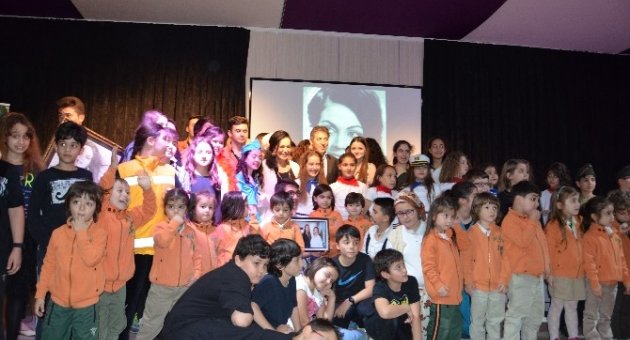 Türkan Şoray ’yılın Annesi’ Seçildi